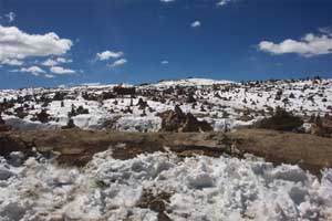 Nous sommes au col de Patapampa (4910 mètres) ; peu de touristes se déplacent jusqu'à la petite hutte...